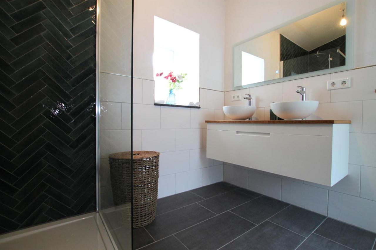 Apartment Meerzeit Mit Terrasse Husum  Eksteriør bilde